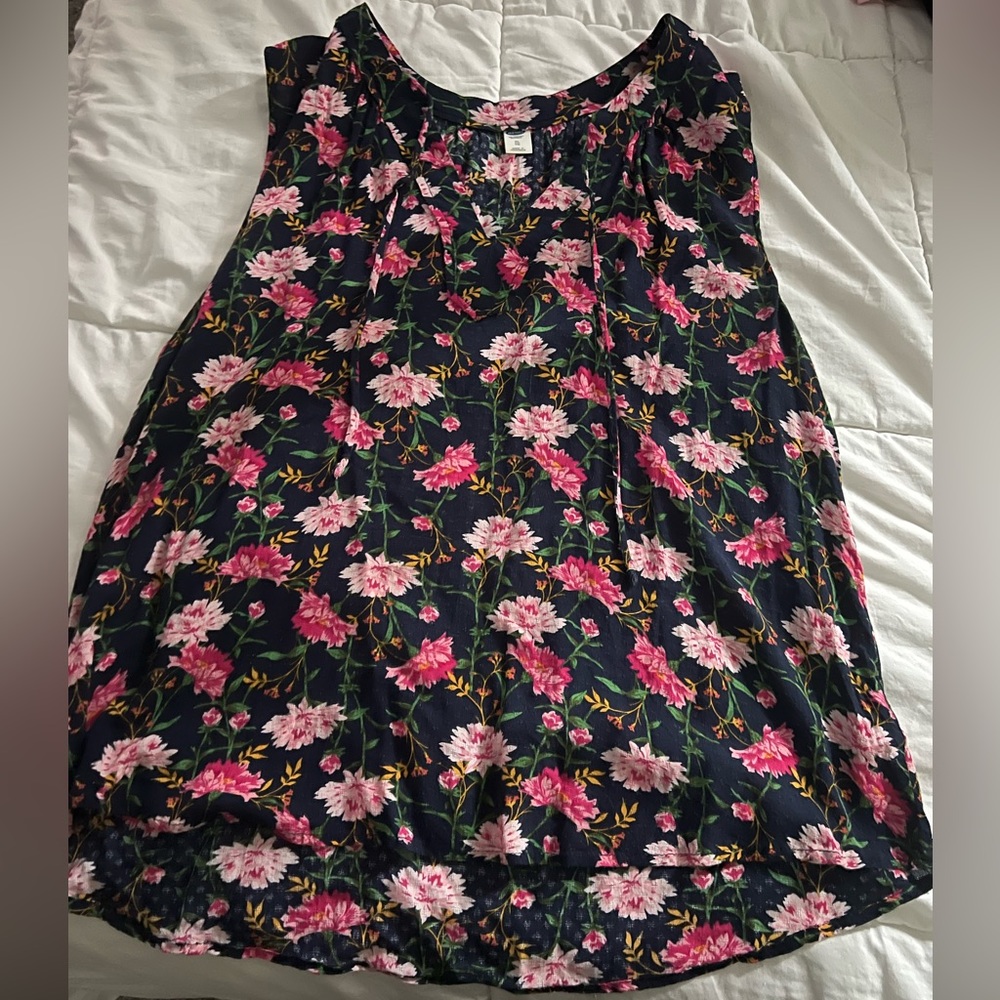 Old Navy women's blouse